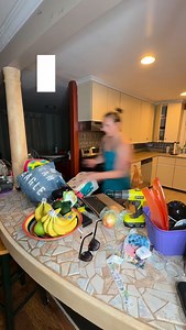 Declutter December may have come to an end, but Journal January is just starting. We’re diving into our mindset, habits, and everything else that comes to the surface while getting to know ourselves better 💛 Comment ‘newsletter’ to join my free newsletter & get occasional emails about making minimal moves to improve your life! - #journaling #declutterdecember #journaljanuary #minimalmoves #minimalismjourney | Dana Litz