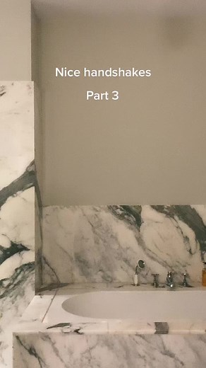 handshakes.fy op TikTok