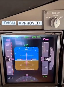 The B747-400 at FL450