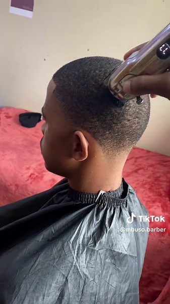 It can only be Mbuso Barber❤️💈#fyp #viral #barbershop #nwumafikengcampus