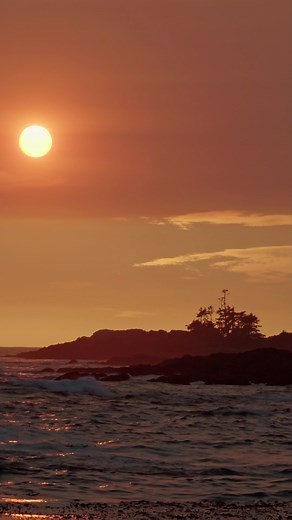 5.4K views · 131 reactions | Timelapse sunset from Big Beach in Ucluelet. I forgot to lock the exposure setting so decided to get a bit creative with the edit #Ucluelet #Ukee #VancouverIsland #PNW #Tofino | UkeeTube | Facebook