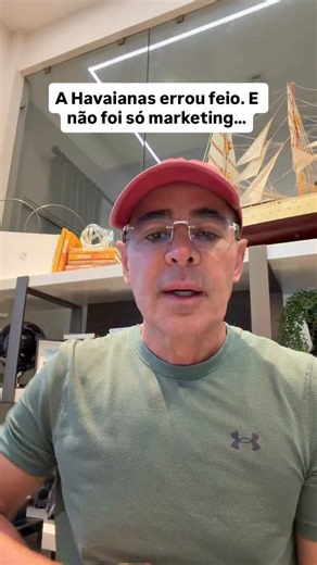 Paulo Vieira on Instagram: "Dividir um povo é a estratégia dos fracos. Unir, é a missão dos líderes. 🇧🇷 Sou contra qualquer propaganda que transforme ideologia em munição, e o Brasil em campo de guerra. A Havaianas errou feio. E não foi só marketing… Foi um ataque à inteligência, à fé e à unidade de um povo. O Brasil não precisa de polarização. Precisa de cura. De responsabilidade. De líderes que edifiquem, e não de marcas que zombem."