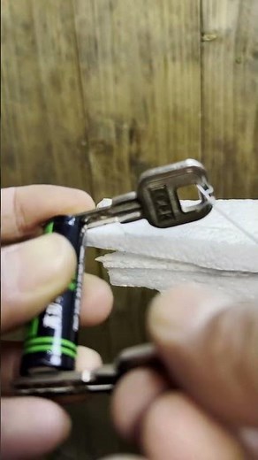 Battery + Key = Mini Hot Knife? Super Easy to Cut Foam Board!