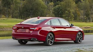 Paint Is Now Peeling On Some New Honda Accord, HR-V, Fit Models, What You Should Do