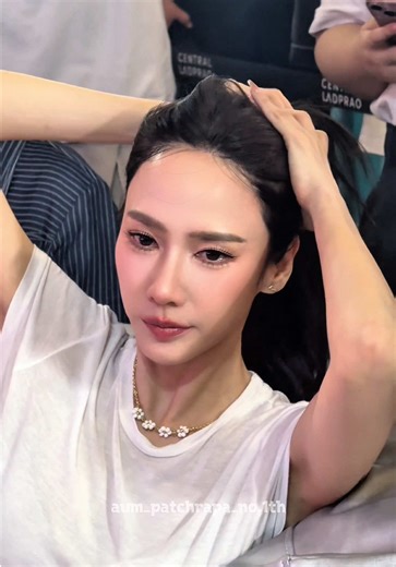 อั้ม พัชราภา ทั้งสวยทั้งเท่ในลุคเดียว