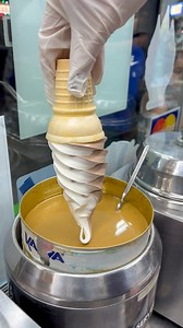 Peanut Butter Dipped Vanilla Ice Cream Cone! 🤤🍦🥜 #icecreamcone #peanutbutter #helado | Foody Fetish