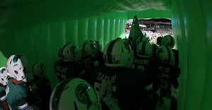 One of the best college football helmets is being brought back for Week 1