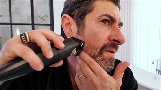 How to trim sideburns properly for a cleaner look