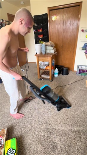 Educational Purposes Only Self injurious behaviors suck and they are even worse when idk why it happens. He was not upset but just had to do it. When he was done, he went in about his business like nothing happened. He just had to do it 🥹 #nonverbal #profoundautism #autistic #nonverbalautism #profound