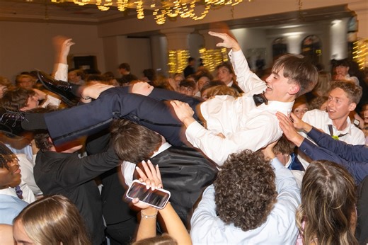 Our 9 favorite photos from Spring Lake’s 2025 prom