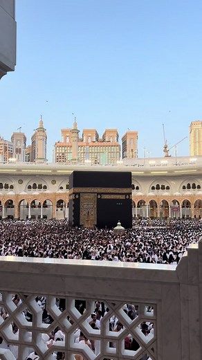 it’s really beautiful, and will always be beautiful🥹🤍 #mekkah #saudiarabia #umroh #indonesia🇮🇩 #hajj