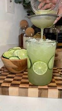 This gatorade flavor is soooo hydrating!! 🥒 🍋‍🟩 #drink #gatorade #recipe #cucumber #hydration