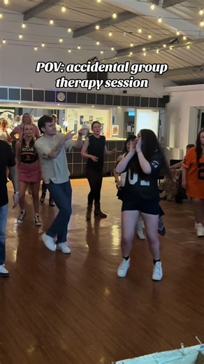 Creased at this clip from last nights Spurs and Sparks social dancing American Kids- dancing next to @linedancewithriver I spot me a @Barbie and a @Lisa Blackburn who else can we see 👀 ? #linedancers #linedancing #americankids