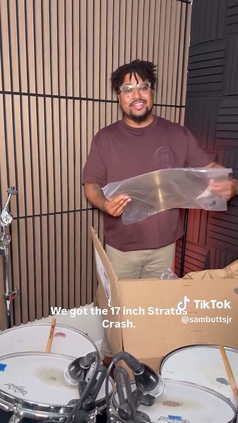 Unboxed the new Sabians… and the whole room lit up. Pure bronze, pure power, pure inspiration. Leveling up the sound—one crash at a time. Blessed to be here. #fyp #sabian #trending @SABIAN Cymbals