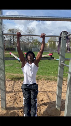 61Kg Muscle Up VS 75kg Muscle Up