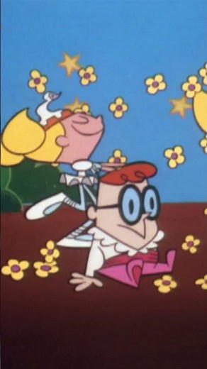 Dexter and Dee Dee trie their had (and feet!) and ballet 🩰💃