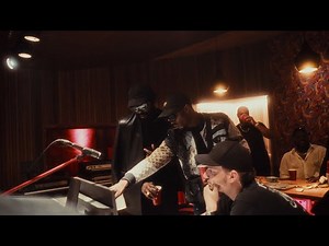 Pyramide - Werenoi feat. Damso clip à découvrir sur TrackMusik