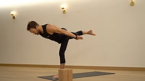 Hip Hop Sweat Flow Yoga with Sheldon - Yoga - Sweat on Demand