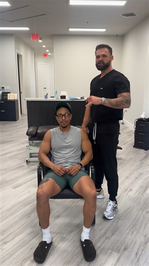 His low back exploded.. 🤯 DM me or link in Bio to BOOK NOW 🔗 AlignRight Chiropractic 972-907-2800 #chiropractic #chiro #lowbackpain #dallaschiropractor | Blake Johnson