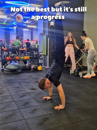 meh... #handstand #goofy #training #gymtok