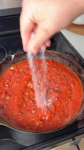 Meatball Stuffed Sliders | G_Bque