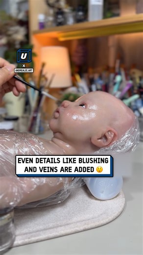 I can barely tell the difference between the doll and the real thing 👶😳 #doll #baby #creepy | UNILAD Tech