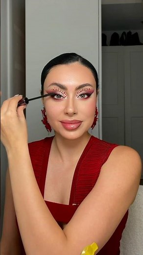 Red eye makeup tutorial ❤️‍🔥 #makeup #beauty #makeuptutorial