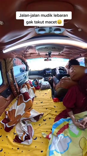 Nikmati Perjalanan Mudik dengan Camper Van