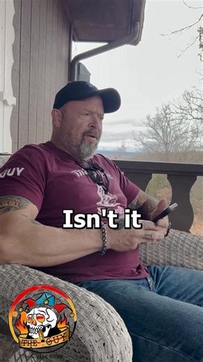 Edwin Lee Smalley on Instagram: "A six minute timer . Shoptheguy.com . . . . . . . . . . . . . . . #funnyvideos #theguy #fyp #comedyskit #reelsinstagram #instagood #randomhumor #jokes #instalike"