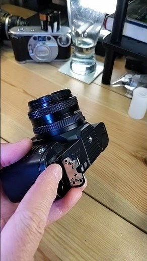 Canon T70 Battery Change