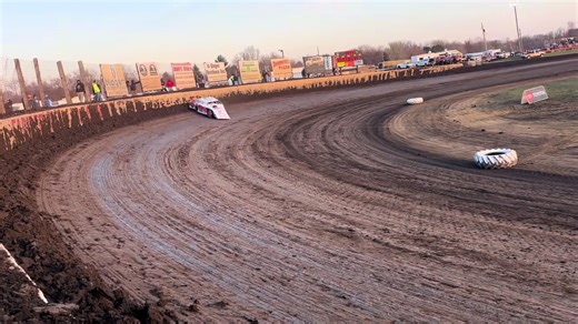 Exciting Moments in Dirt Track Racing
