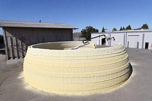 MIT develops solar-powered rolling robot that can 3D print entire buildings