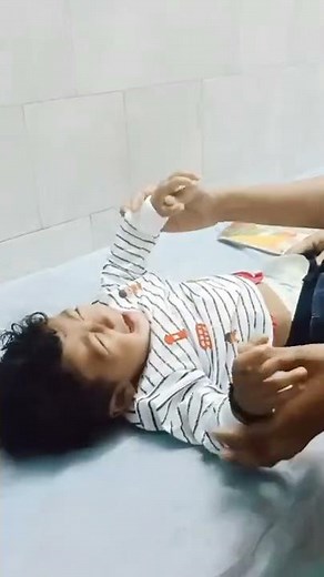 नर्स ने दिया धोखा कोई तो बचा लो || Injection Fear Crying 🔥 || Fear Of Injection || डर इंजेक्शन का 😨