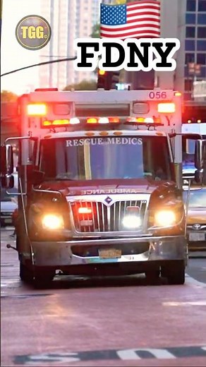 FDNY Rescue Medics Ambulance Responding!