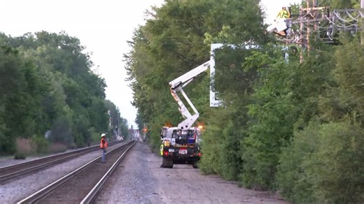 Power outages: More than 16k Chicago-area customers without power following severe weather; downed trees, power lines causing transit delays