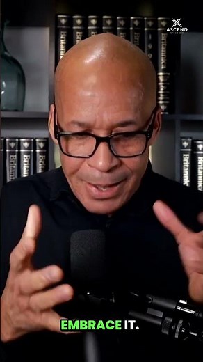 What Doesn’t Kill You Makes You Stronger: René Godefroy & Craig Davis on Resilience & True Growth