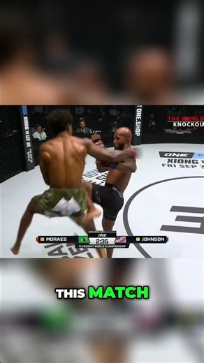 DJ's Fight Strategy: Analyzing the Angles and Jabs #shorts