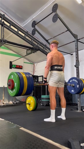 Connor Crompton - Online Coach on Instagram: "It’s not that bad…🥴🫣 ➡️Follow @cwc_fitness —> I’ll show you how to drop 10-12kg in only a few months without giving up your social life🍻 🎯450+ men transformed! Lose all unwanted fat in 90–120days ❌Without giving up your social life💬DM “LEAN” to start! #MensFitness #FatLossCoach #OnlineCoach #NoMoreDadBod #FitnessForMen #GetLeanStayLean #BusyMenFitness #TransformationCoach #FitnessMotivation"