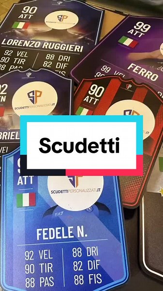 Scopri la nostra collezione di #scudettipersonalizzati per la tua squadra del cuore! ❤️#scudettipersonalizzati #neiperte #perte #cards #fifa #calcio #milan #juventus #napoli #inter #regalo