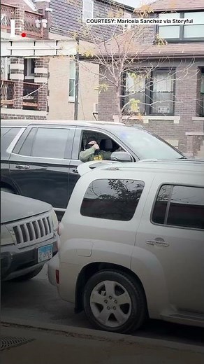 Chicago: Shots Fired During Protests Against Immigration Raid | Firstpost | N18G