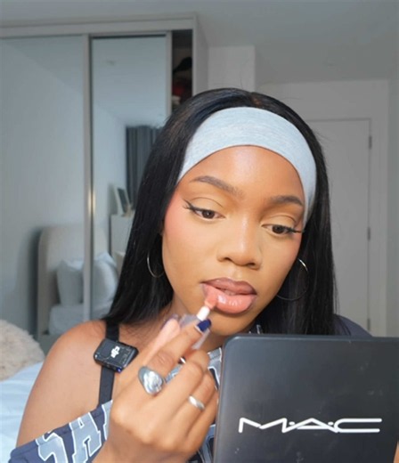 took my girl chat series to YT so I can yap for real 😃 subscribe don’t be a hater - chisomaimee feat @M·A·C Cosmetics @Benefit Cosmetics UK @Benefit Cosmetics @Diorbeauty @L'Oréal Paris UK @Kylie Cosmetics @MaybellineUK @Max Factor @Lancôme #girlchatgrwm #girlchat #datingtipsforwomen #chattingwithchisom