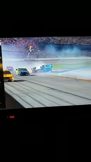 Ryan Newman INSANE Crash Daytona 500 (2020)