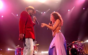 【夏奇拉Shakira】Hips Don't Lie现场演唱会版南美经典歌曲