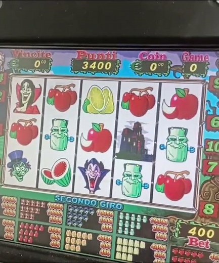 slot machine Haunted House proviamola