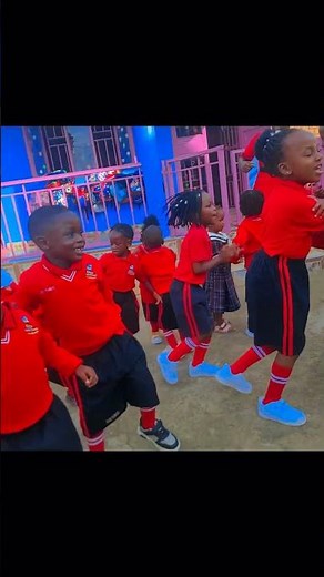 Morning Circle Time Magic 🌞🎶 | Toddlers Dancing, Smiling & Having Fun 💃🕺