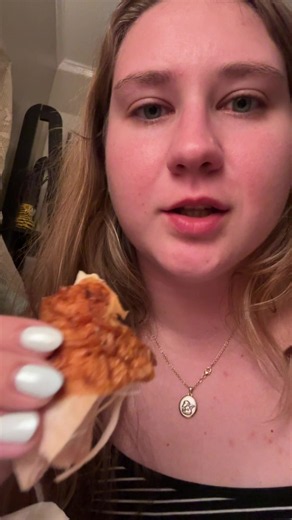 Molly (@tswiftfan420)’s video of rotisserie chicken girl interrupted