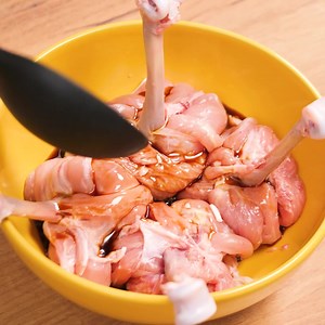 BBQ Chicken Idea Thanks for watching! Please be aware that this video is for entertainment purposes only and techniques shown should not be attempted at home! | Awesome