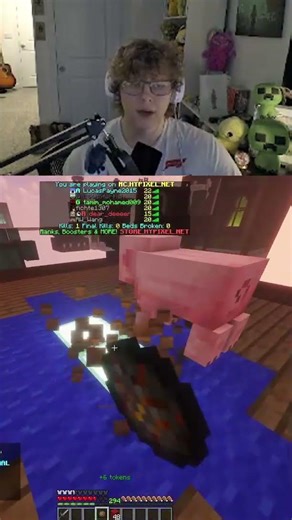 GET CLIPPED #minecraftgameplay #minecraftvideos #minecraftshorts #bedwars #minecraft