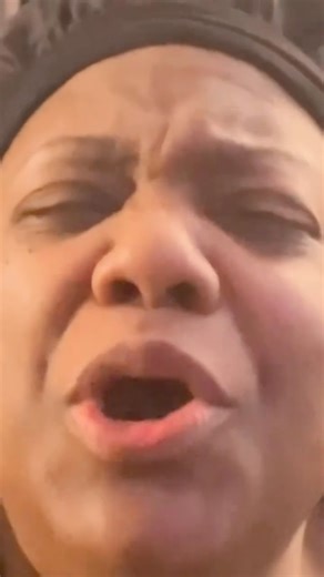 darvish on Instagram: "I love being the paint on this woman’s palette @iamafiya"