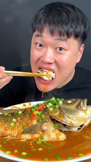 eating giant fish head #mukbang #seafood